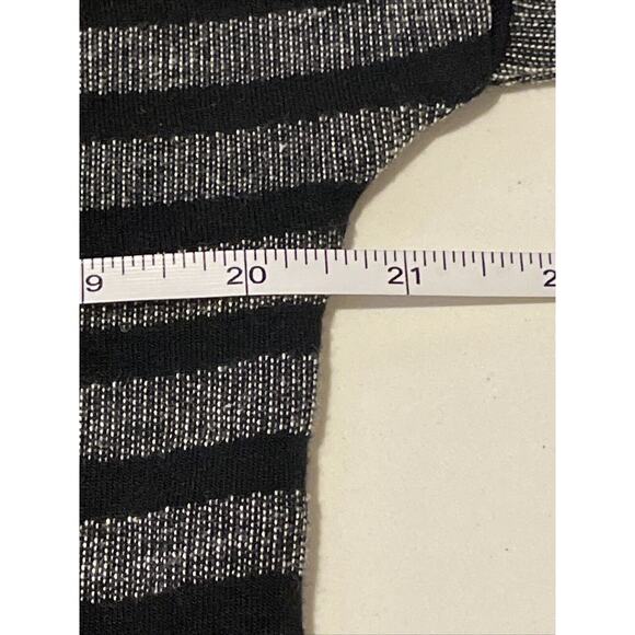 Soft Surroundings Sweater Women’s Medium Knit Striped Top Black Gray 3/4 Sleeve - Picture 5 of 13